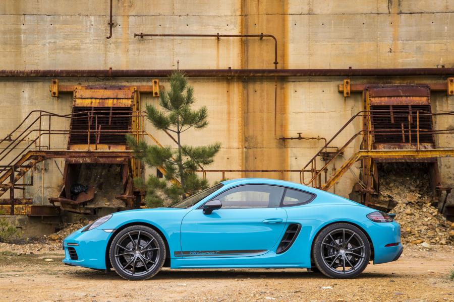  Porsche 718 Cayman T (982C) 2019 года  (WW) (фото 46 из 73)